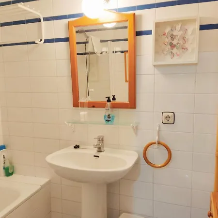 Apartament Homeyseville-duplex Con Terraza Santa Cruz 5 Pax, Parking Optional *